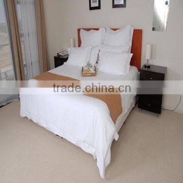 luxury commercial white bed sheet