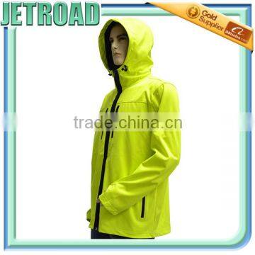 Men Breathable Membrane Softshell Jacket With Welded Zipper photo-4