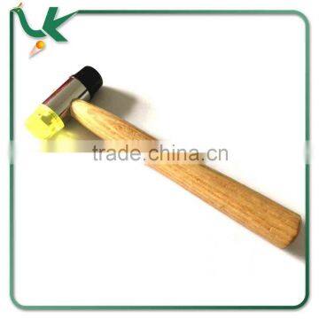 Plastic/rubber hammer/mallet with wooden handle