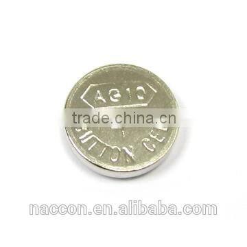 AG10 1.5v .72mAh Alkaline button cell battery