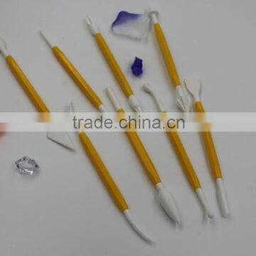 Cake edge decorating tools