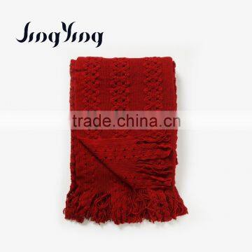 Cheap and comfortable acrylic red color jacquard crochet blanket with tassels