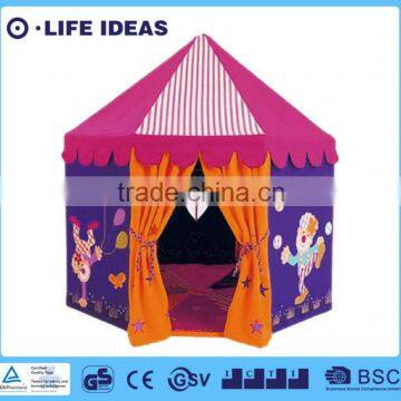 Kids play tent