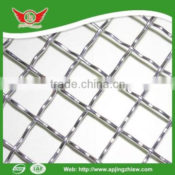 Decorative crimped wire mesh