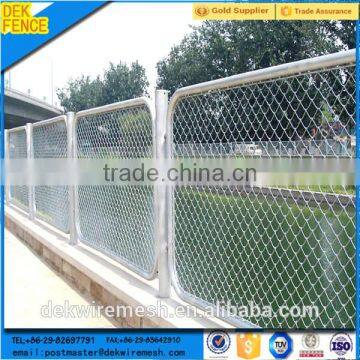 High quality Galvanized Playground Cyclone Wire Mesh Fence