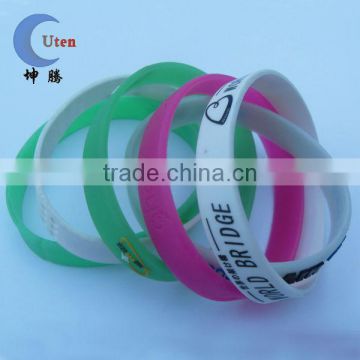 Custom Wholesale Silicone Rubber Bracelet in Various Design