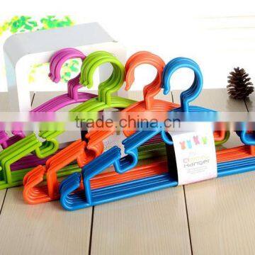 Colorful Plastic Clothes Hanger/pp Cloth Hanger photo-3