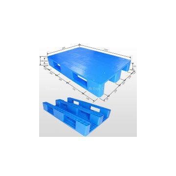 3 Runners plastic pallet