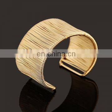 New Arrival Promotion Wide Cuff Open Cuff Ladies Bracelets Bangle for Gifts