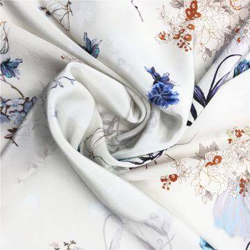 Hot Sales Bright Colors Custom Digital Print Silk Fabric Yarn photo-5