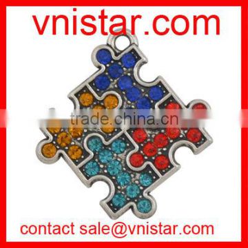 vnistar wholesale multi color crystals puzzle piece pendant for autism awareness TC199