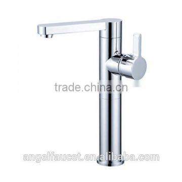 Wall Mounted Bath and Shower Faucet High Quality photo-5