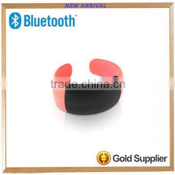 fashional and OEM model 2013 bluetooth bracelet for man