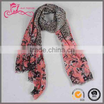 Low price wholesale polyester flower leopard hijab shawl scarf for ladies