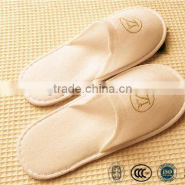 Hotel disposable plush guestroom slipper with