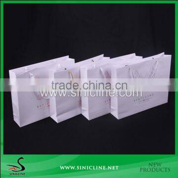 Sinicline High Quality Paper Bag With Gold Foiled Stamped photo-4
