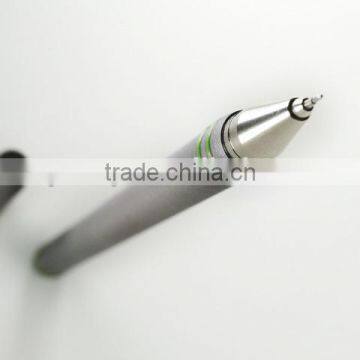 an aluminum Felt tip pen