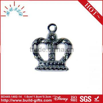 Crown shaped pendant rhinestone pendant