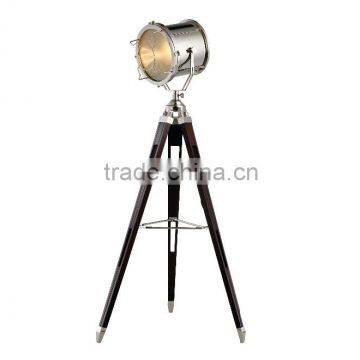 2015 Gorgeous Studio Wood Tirpod Floor Lamp F2013B