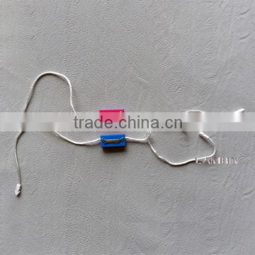 Factory wholesales quality cord lock tag for exquisite garments