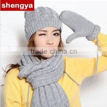 2015 new design warm cable needle three-piece suit knitted beanie hat with pompom