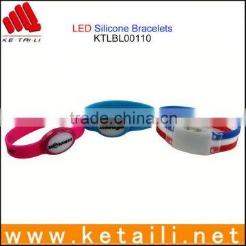 China OEM Customized Silicone Bracelets LED Cheapest Silicone Bracelet Printed Logo embossed debossed bracelet