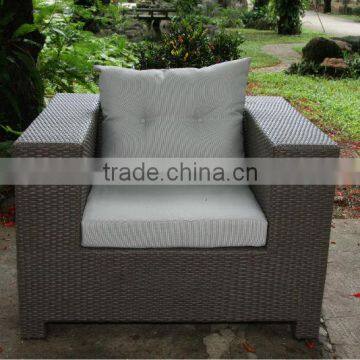 European Style Sofa Chair with Big Arm Brush Wicker Sofa Chair with Nice Cushion Set