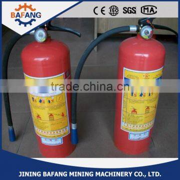 Fire fighting powder type fire extinguisher