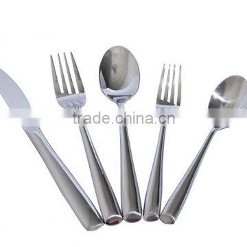 Stainless Steel Table Knife Sets With Beautiful Handle and Golden Color photo-4