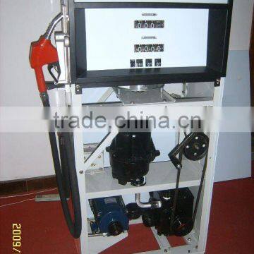 Fuel dispenser with mechanical counter