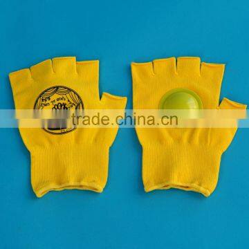 Cheering Clap Noisemaker Gloves photo-1