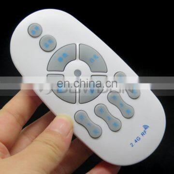 ABS PET Faceplate Mini Univwesal 14 Key 2.4G Wireless Light Remote Control