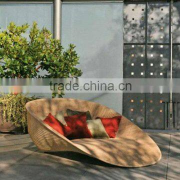 oval wicker outdoor lounge furniture