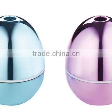 Egg shaped humidifier