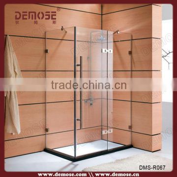 bathroom glass door/shower doors