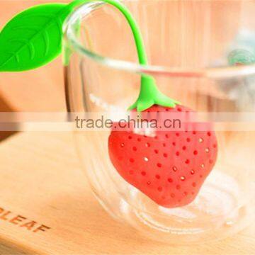 Reuseable Foof safe Silicone Red Strawberry Shape Tea Leaf Bag Holder Punch Filter Tea Infuser