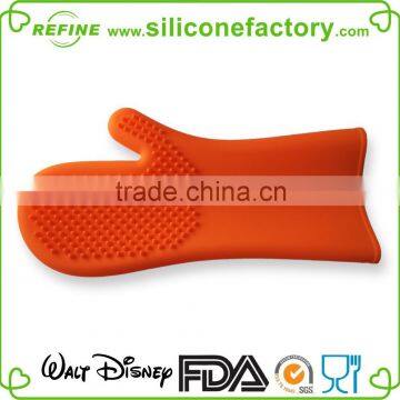 Useful heat resistant silicone cooking oven mitt