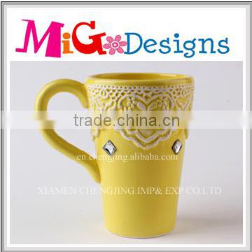 Hot Selling Great Wedding Decor Large Yellow Ceramic Wholesale Pitcher