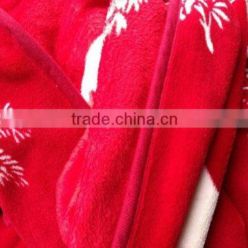 China Manufacturer Christmas Reindeer Printed Flannel Fleece Thermal Blanket photo-4