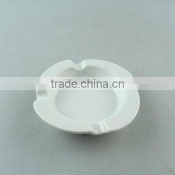 Wholesale Cheap Round White Porcelain Ashtray photo-2
