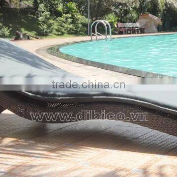 PE Rattan Sun Lounger photo-4