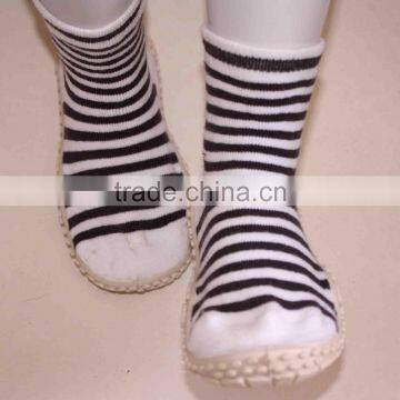 Striped anti slip baby shoe socks