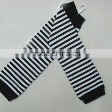 Black and white stripes leg warmer