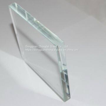 Guangdong glass factory supply high transparent low iron tempered glass