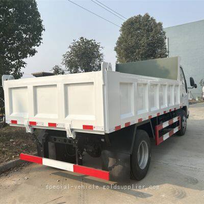 Isuzu 4 * 2 Dump Truck With a Load Capacity of 3-5 Tons
