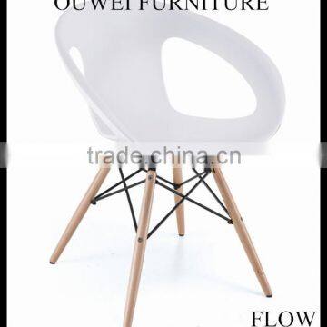 plastic shell chair with wood leg