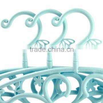 Beautiful Butterfly Shape Plastic Rotating Clothes Hanger photo-5