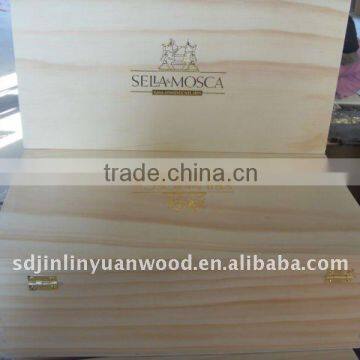 radiata pine wooden box