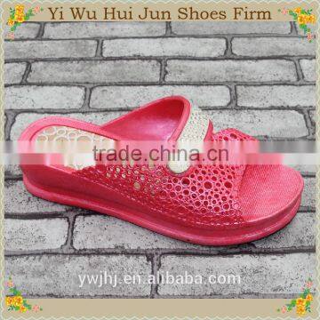 New Design Woman Sandal Men Fancy Beach Slipper