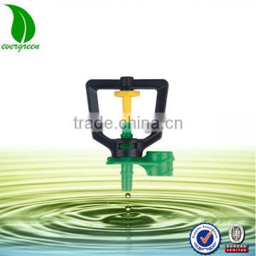 Refractive mcro fog water sprinkler nozzles